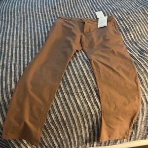 Lulu lemon NWT COMMISSION PANT 32 length 34 waist